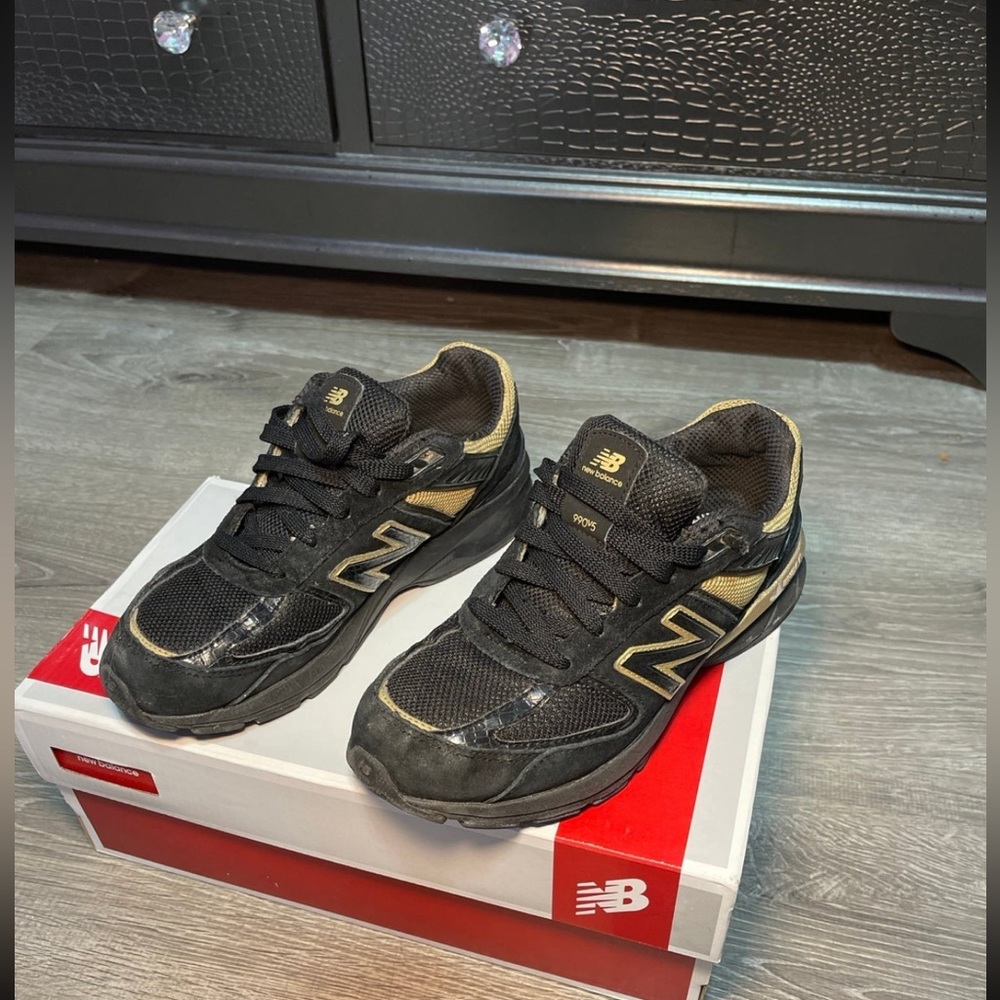 New Balance 990